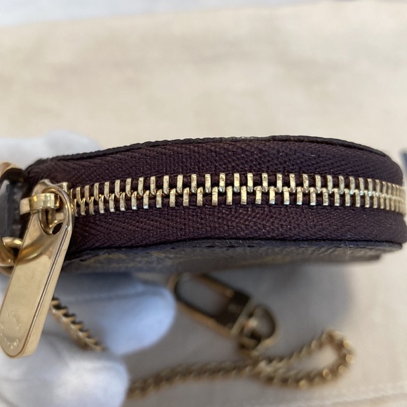 LOUIS Vuitton Monogram Coeur (Heart) Coin Purse - Picture 10 of 12